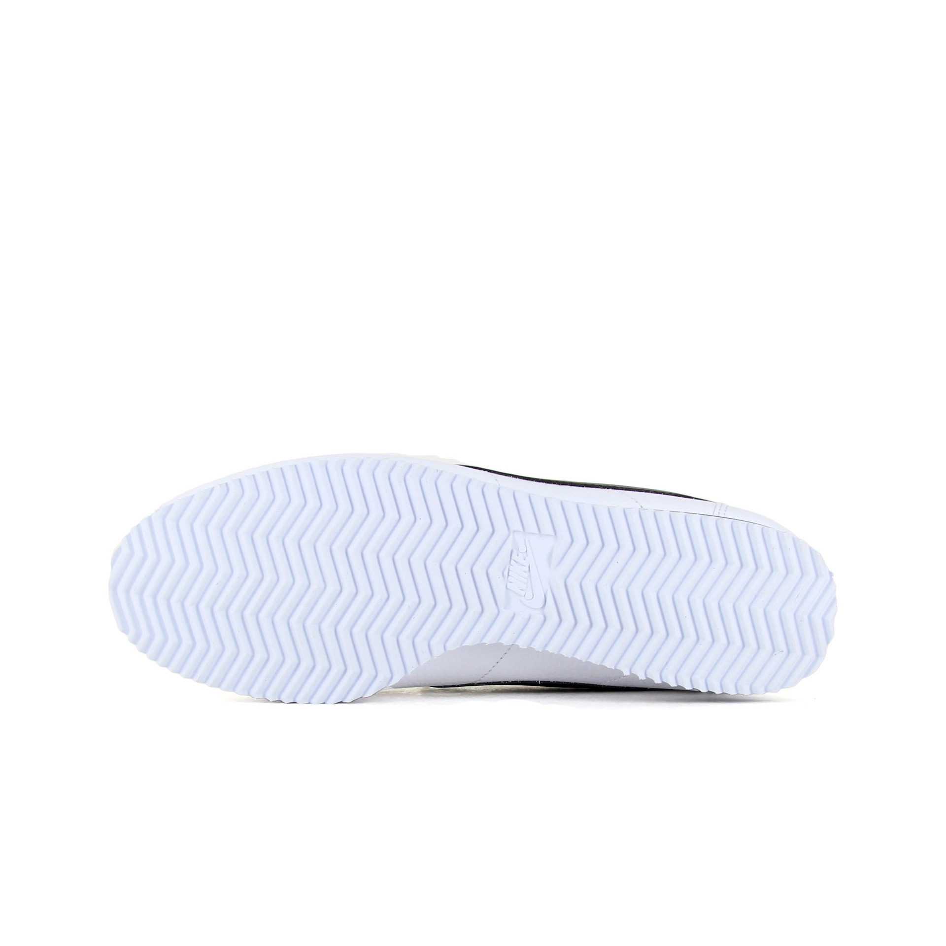 Nike Zapatillas Hombre Nike CLASSIC CORTEZ LEATHER vista frontal girada 45º Nike Zapatillas Hombre Nike CLASSIC CORTEZ LEATHER vista frontal girada 45º