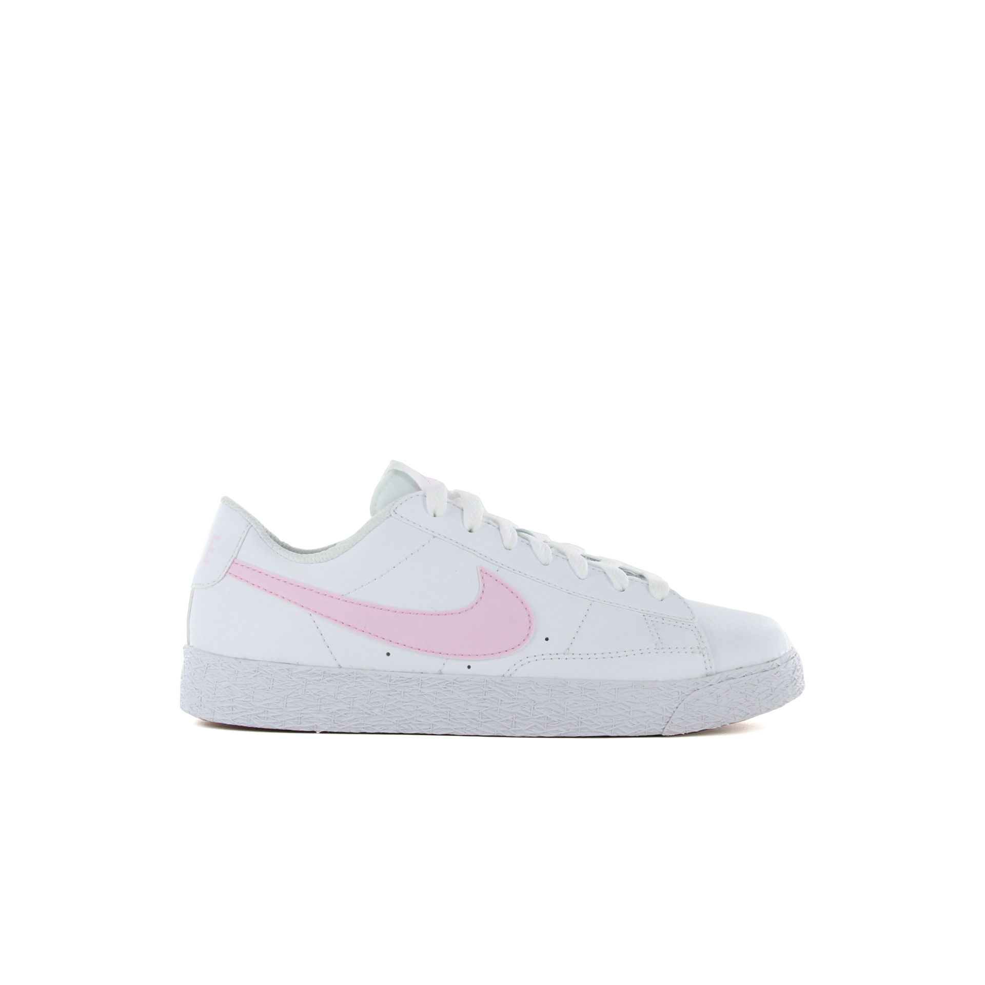 Nike Zapatillas Niña/os Nike NIKE BLAZER LOW (GS) lateral exterior Nike Zapatillas Niña/os Nike NIKE BLAZER LOW (GS) lateral exterior