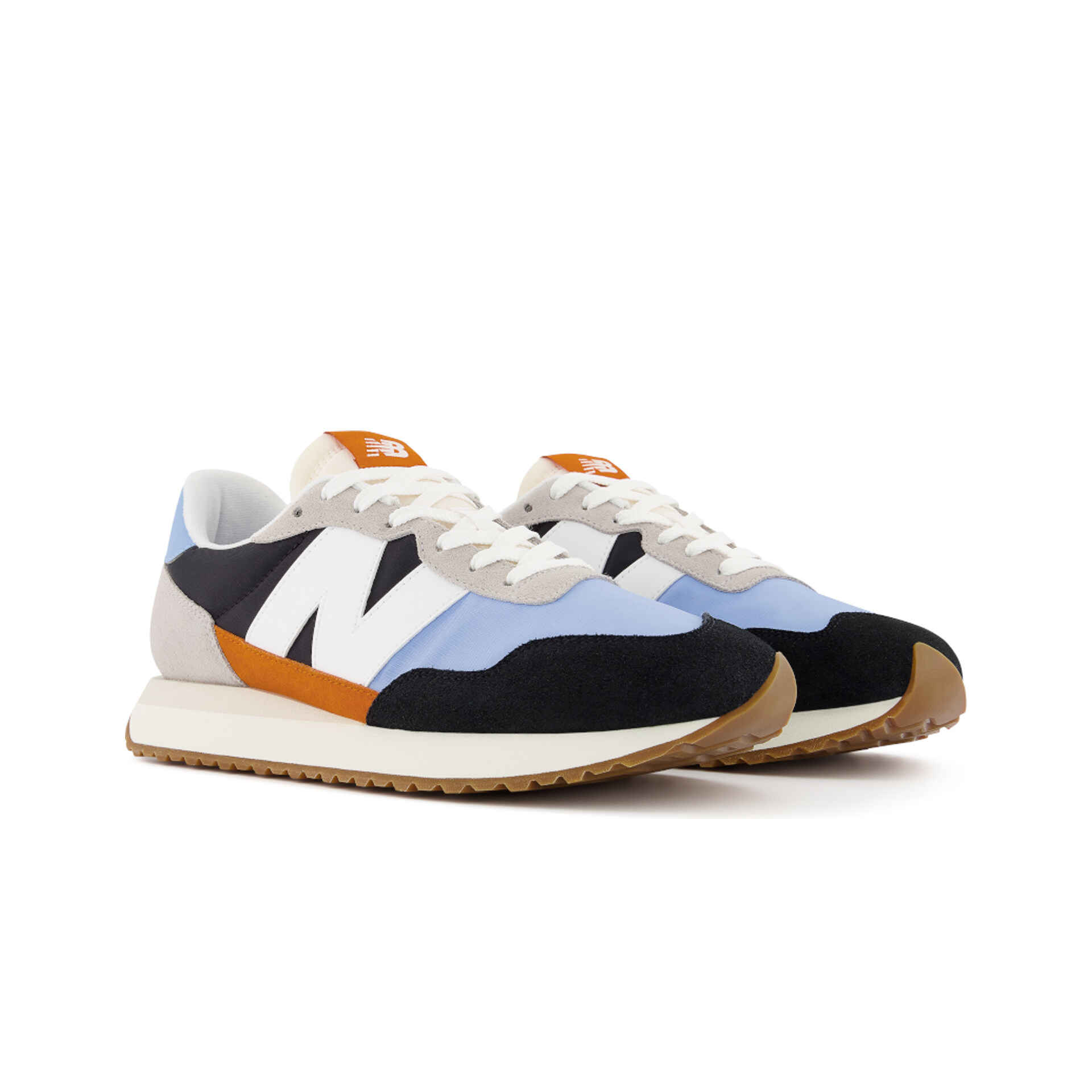 New Balance Zapatillas Hombre New Balance 237 vista frontal girada 45º New Balance Zapatillas Hombre New Balance 237 vista frontal girada 45º